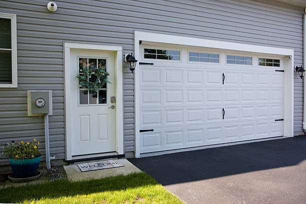 24/7 Emergency Garage Door Panel Replacement experts in Castle Pines, CO